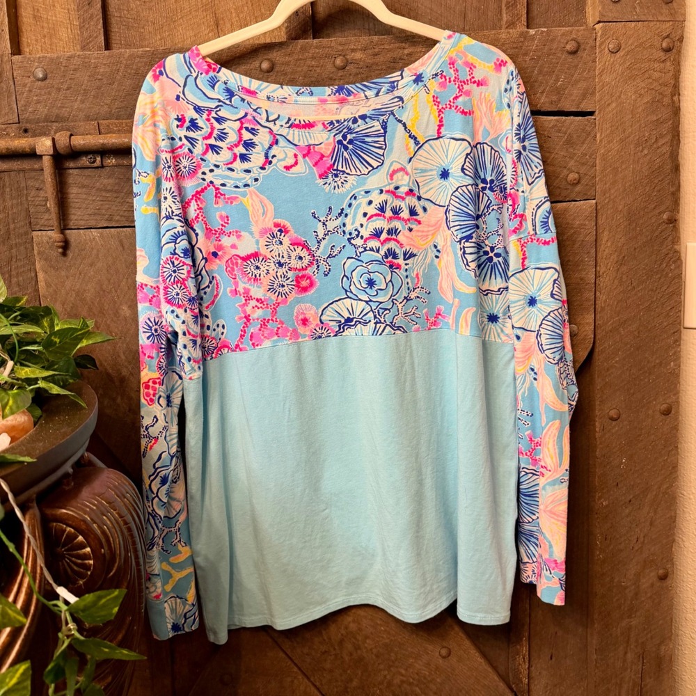 Lilly Pulitzer Etta V-Neck Mixed Media Top XL Blue Sea to Shining Sea Print